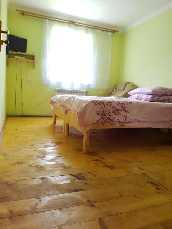 Карпатський Будинок Izki Exterior foto
